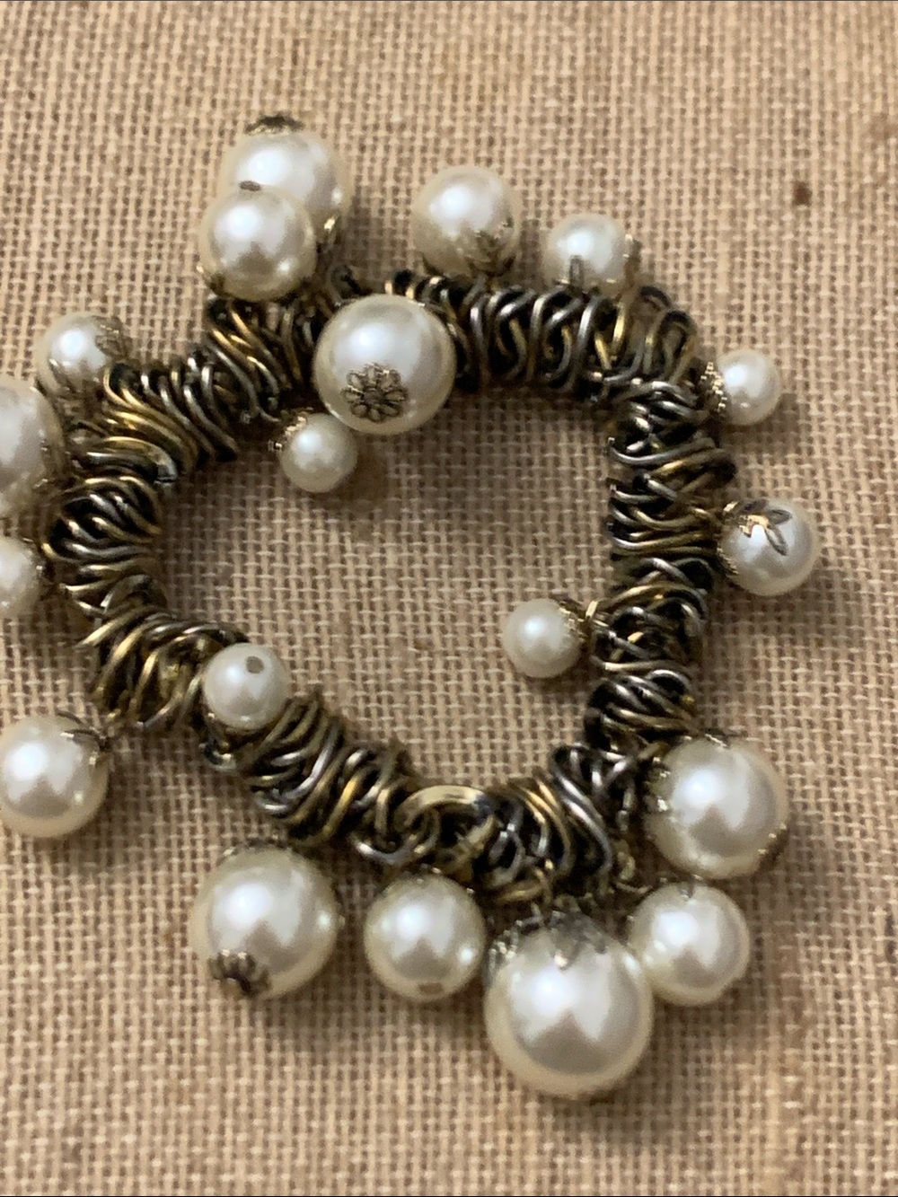 Vintage-Inspired Pearl Charm Bracelet - White Pearls